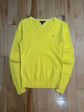 Yellow Tommy Hilfiger V-Neck Fine Knit Pullover Sweater